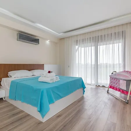 Villa Luxury Evre - 3 *